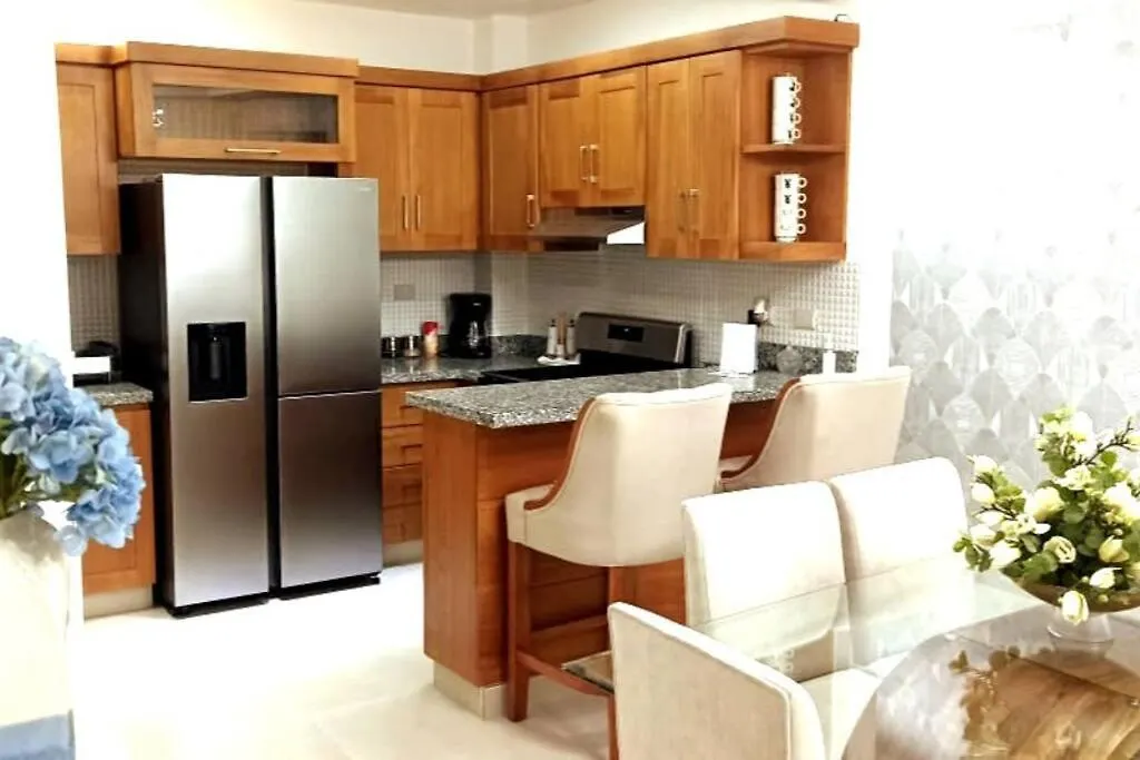 סנטיאגו דה לוס קבאלרוס Apartamento Pina Tropical. 0*, סנטיאגו דה לוס קבאלרוס